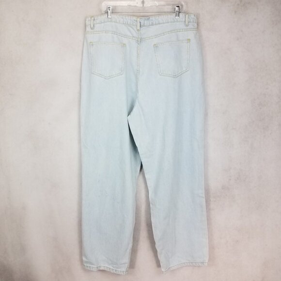 Nasty Gal Collection Size 18 Light denim wash Distressed Jeans Ripped NWT w flaw - Picture 2 of 16